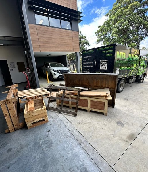 Apartment Clearance Tips: Key Access and Lift Guidance in Sydney